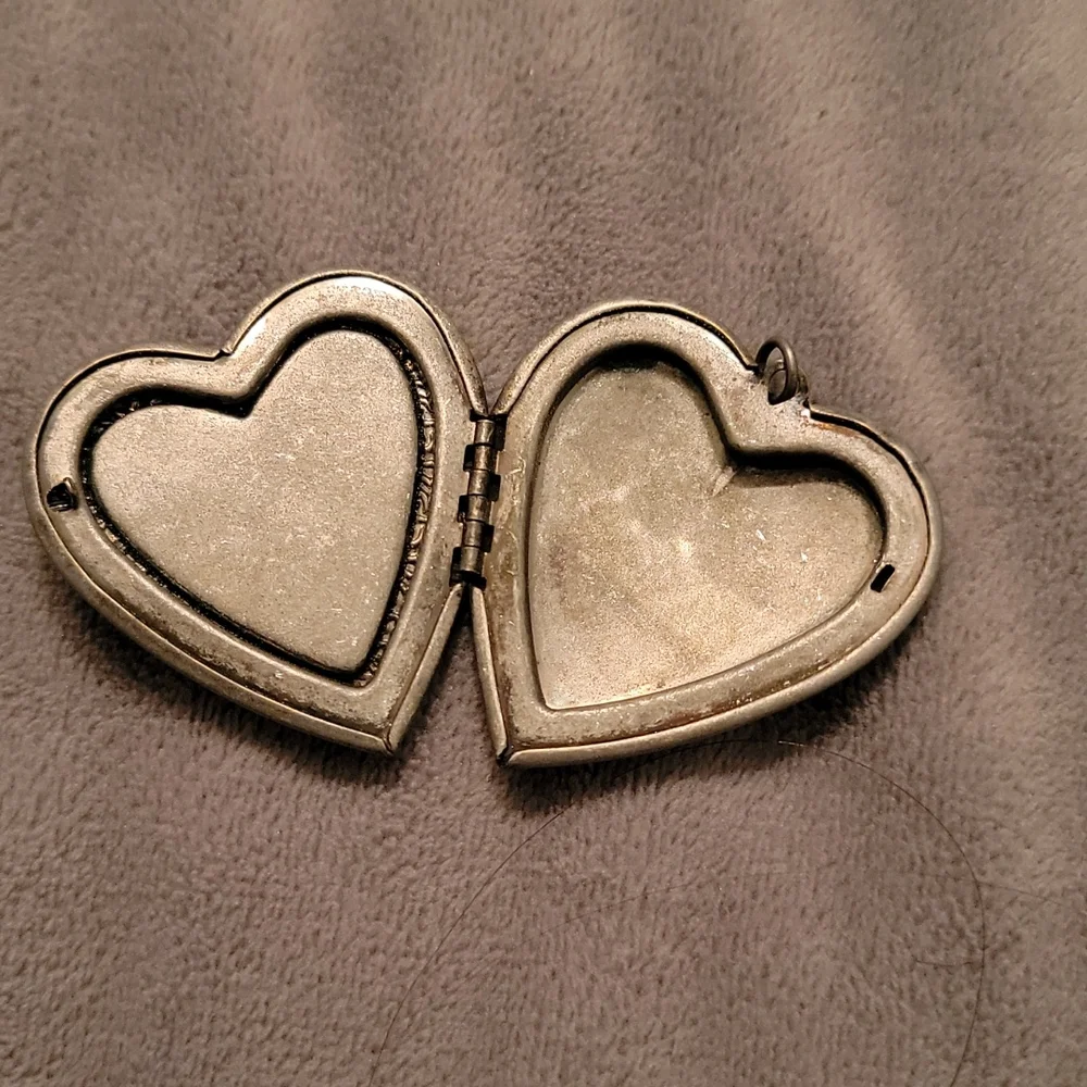 Turquoise Locket - Picture 2 of 2